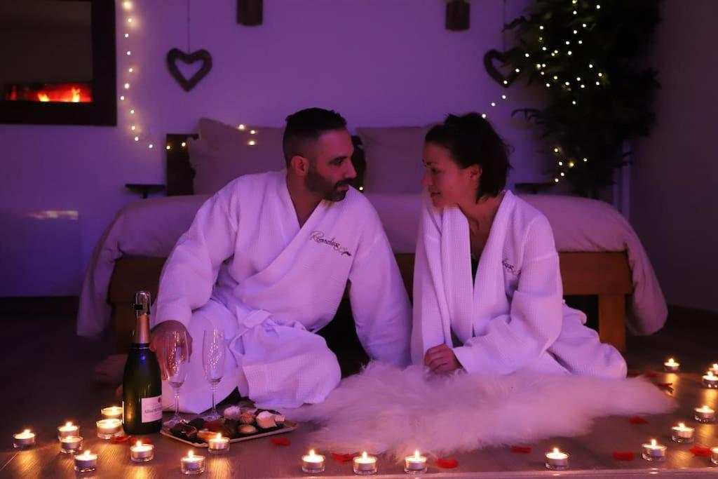 Love Room Unique - Sauna / Jacuzzi Charleville-Mezieres Luaran gambar